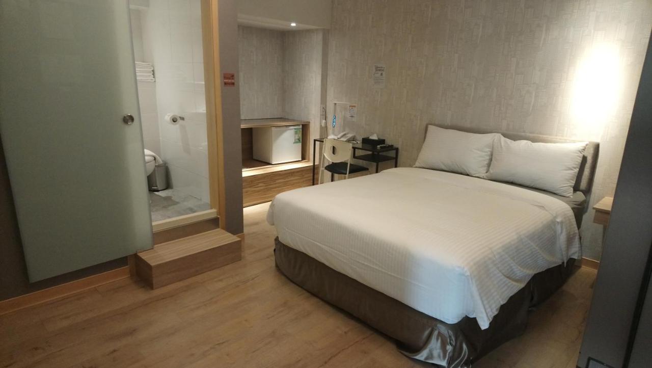 台南嘉園旅店 Jia Inn Ngoại thất bức ảnh
