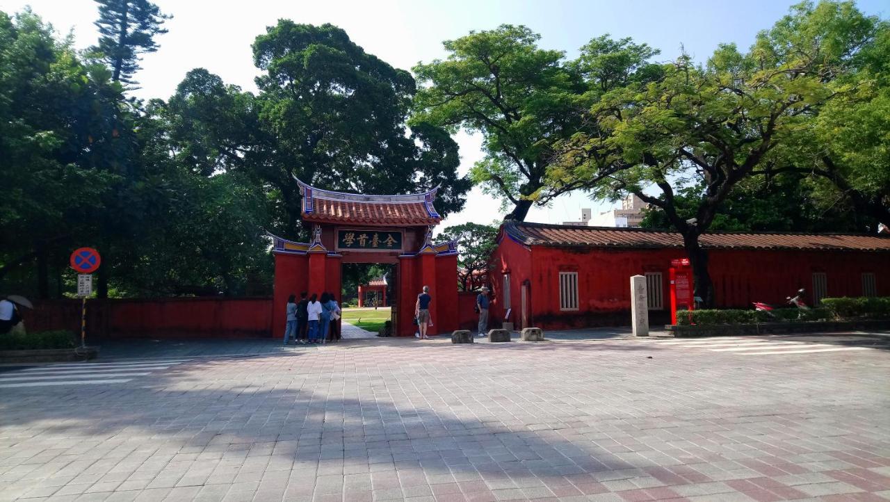 台南嘉園旅店 Jia Inn Ngoại thất bức ảnh